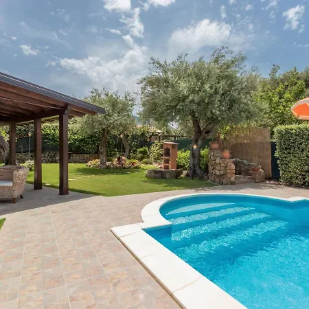 Jancaliva By Interhome Cefalu